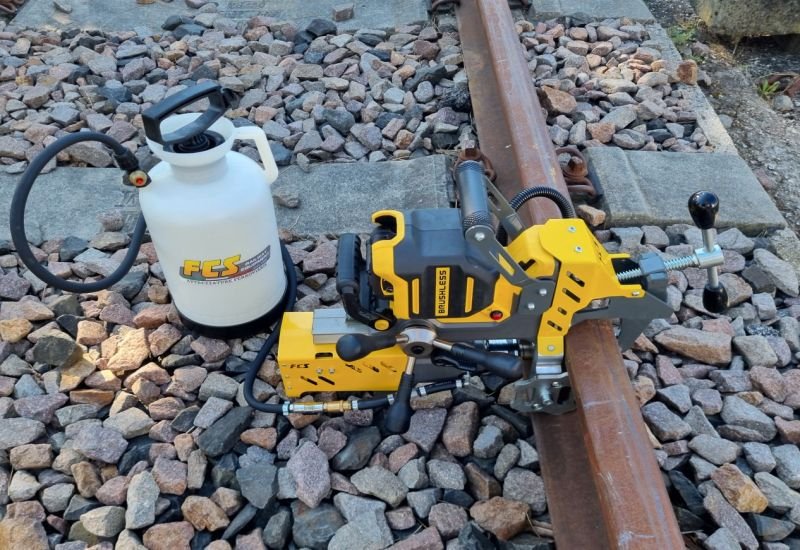 Perceuse de rails électrique sur batterie e-TFR 330